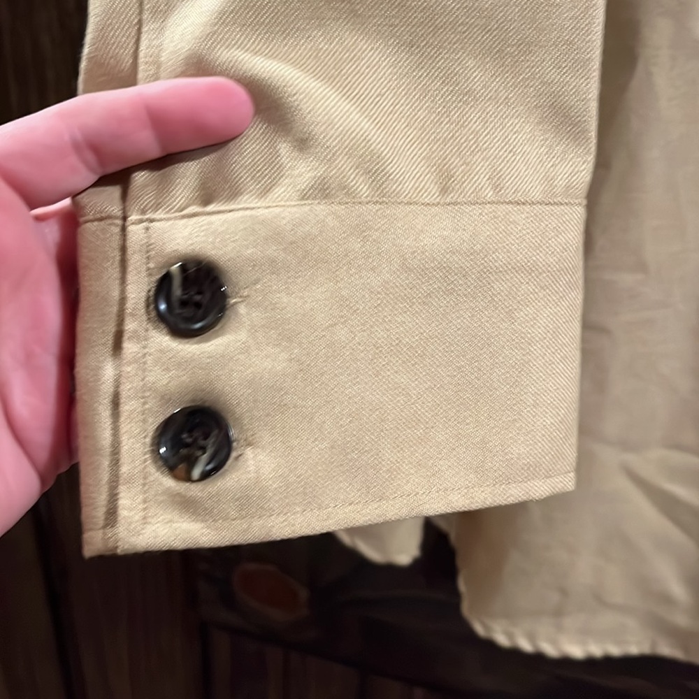 Shacket - Picture 5 of 5